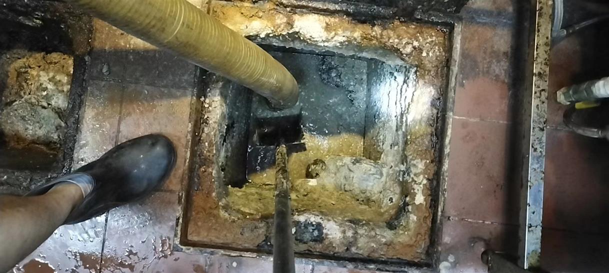 遂宁化油池清理-污水池清掏